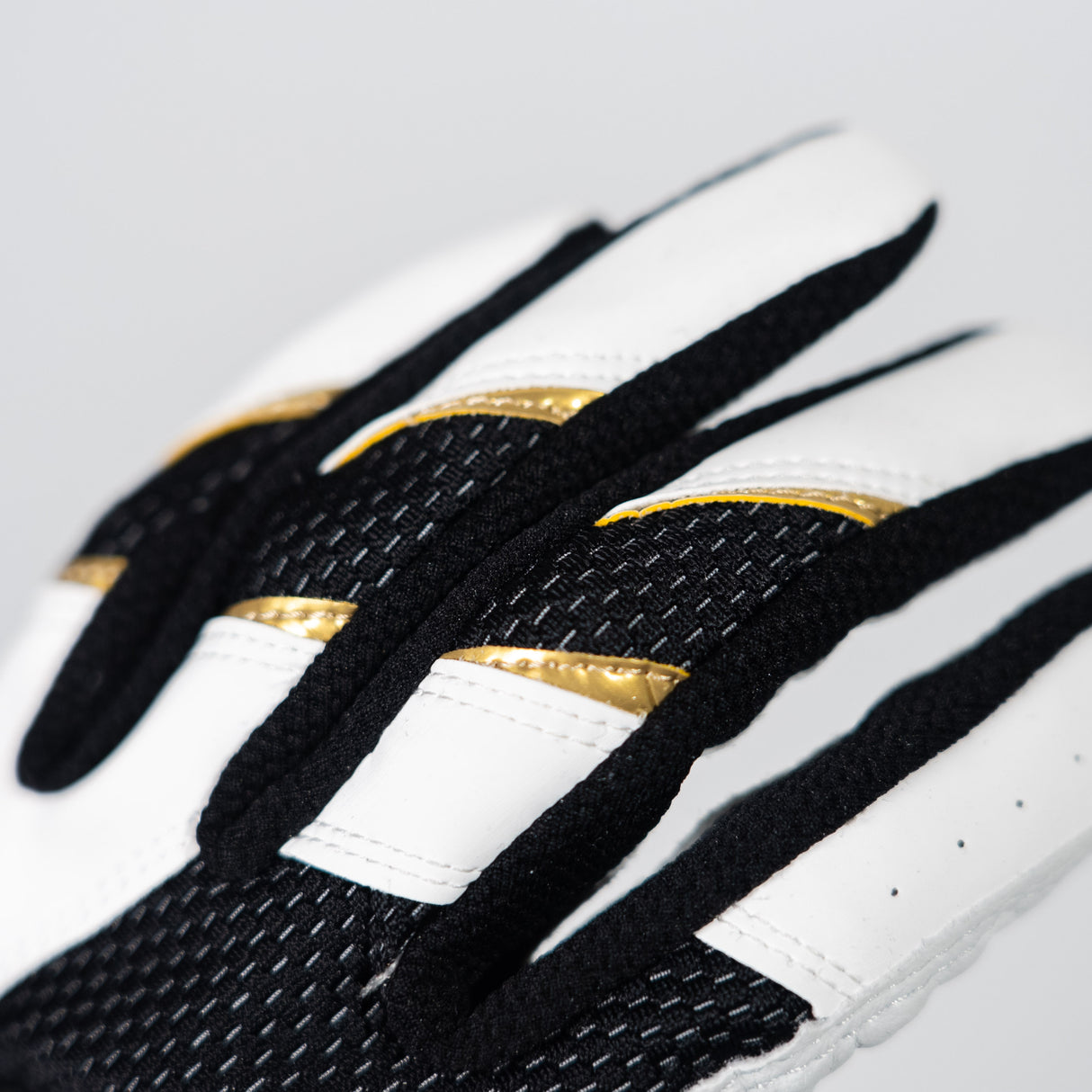 BATTING GLOVE - WHITE