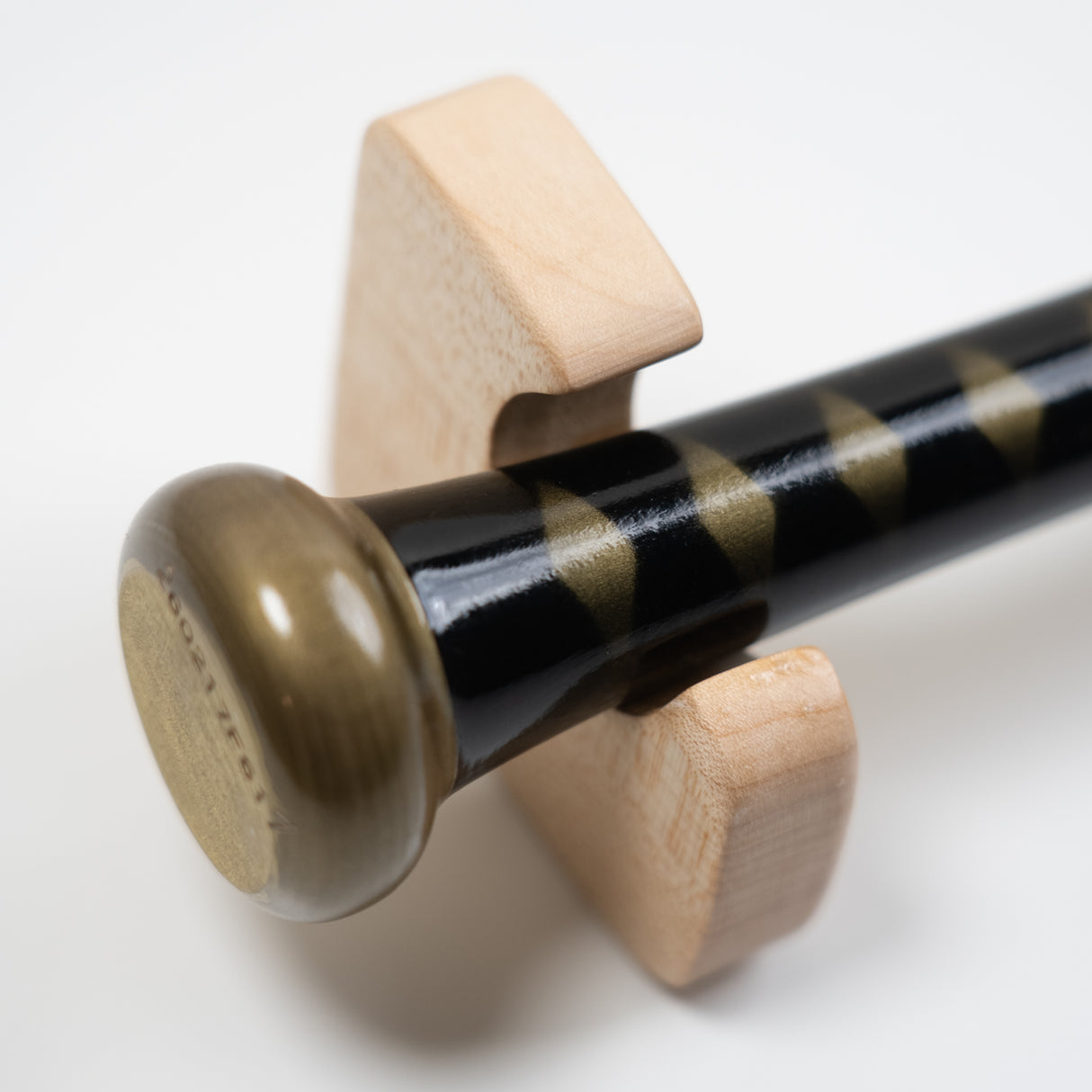 HAKUSOH 初陣 BAT｜端午の節句限定モデル(木の簡易台座付き)
